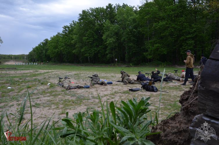Тамбовские росгвардейцы завоевали призовые места на региональных соревнованиях по стрельбе из автомата Калашникова