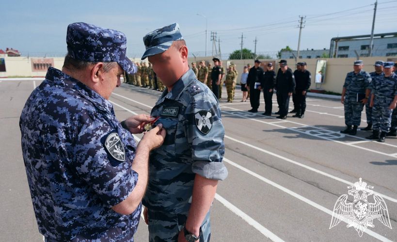 Офицеру Росгвардии вручили государственную награду в Тамбове