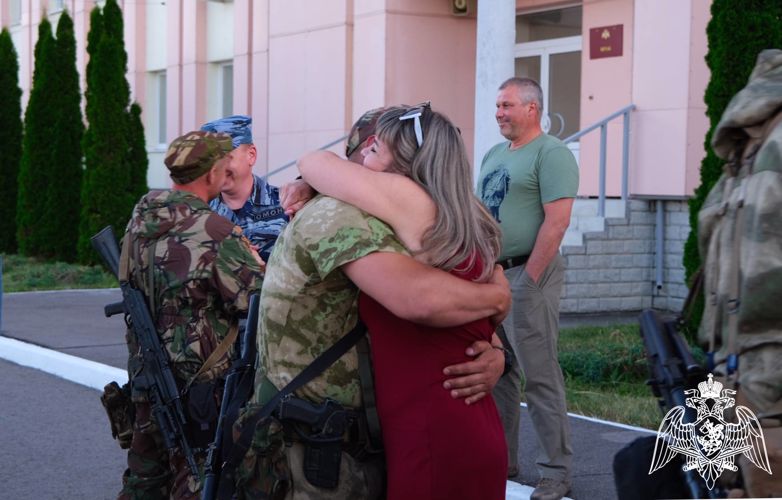 Росгвардейцев — участников специальной военной операции встретили в Тамбове