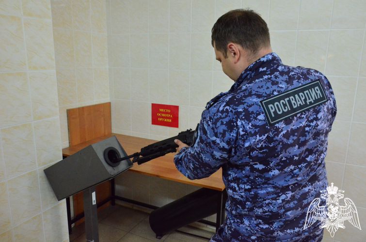 Росгвардейцы за неделю проверили около 25 владельцев оружия в Тамбовской области