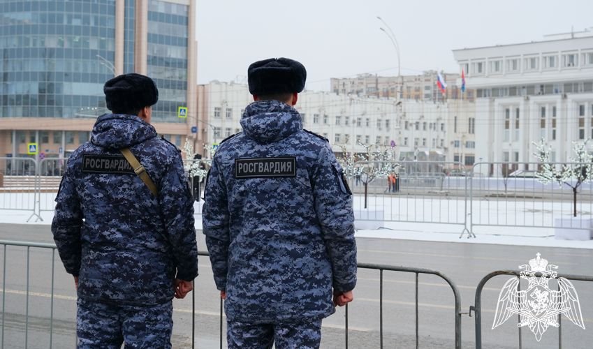 Росгвардейцы приняли участие в обеспечении правопорядка и общественной безопасности в новогоднюю ночь в Тамбовской области