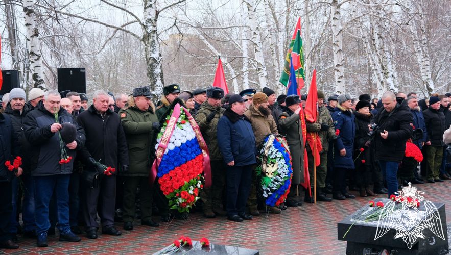 Росгвардейцы приняли участие в мероприятии в честь 34-й годовщины вывода войск из Афганистана в Тамбове