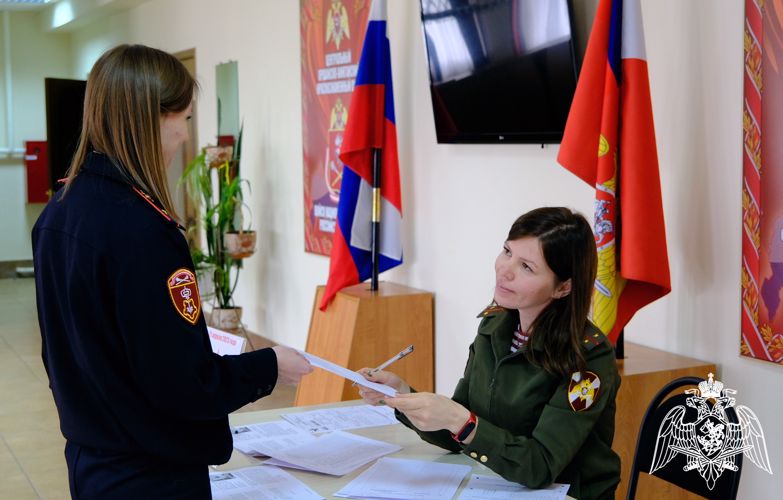 Более 100 росгвардейцев приняли участие в «Диктанте победы» в Тамбовской области