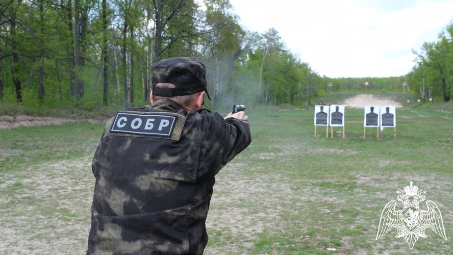 Росгвардеец завоевал призовое место в соревнованиях по стрельбе из пистолета Макарова в Тамбове