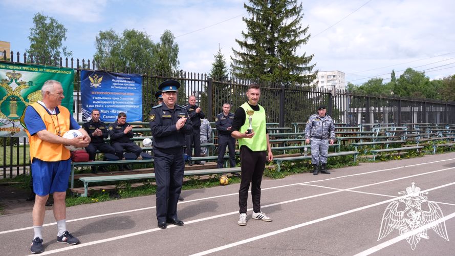 Тамбовские росгвардейцы одержали победу в матче по мини-футболу в честь памяти героев Сталинграда