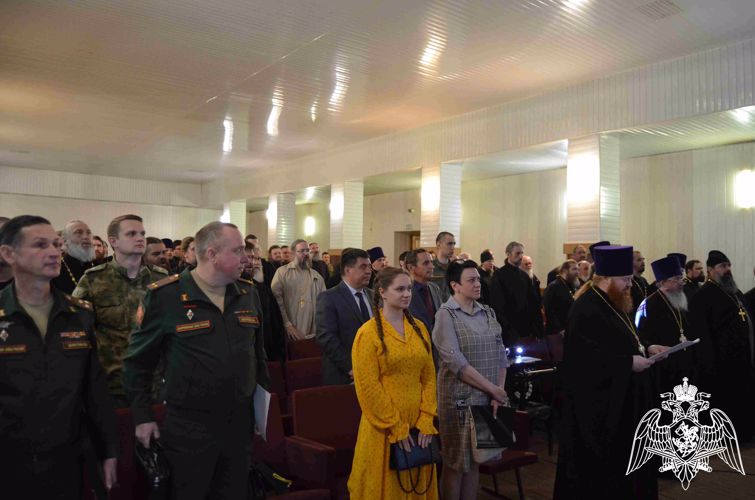 Офицеры Росгвардии приняли участие в военно-патриотических сборах представителей духовенства в Тамбове 