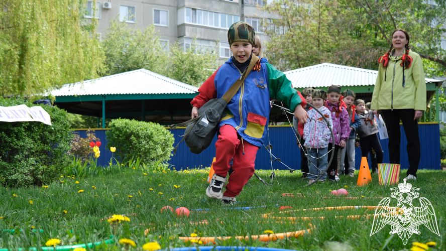Росгвардейцы приняли участие в спортивной игре «Зарница», посвященной Дню Победы в Тамбове