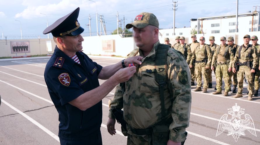Росгвардейцам - участникам СВО вручили государственные и ведомственные награды в Тамбове