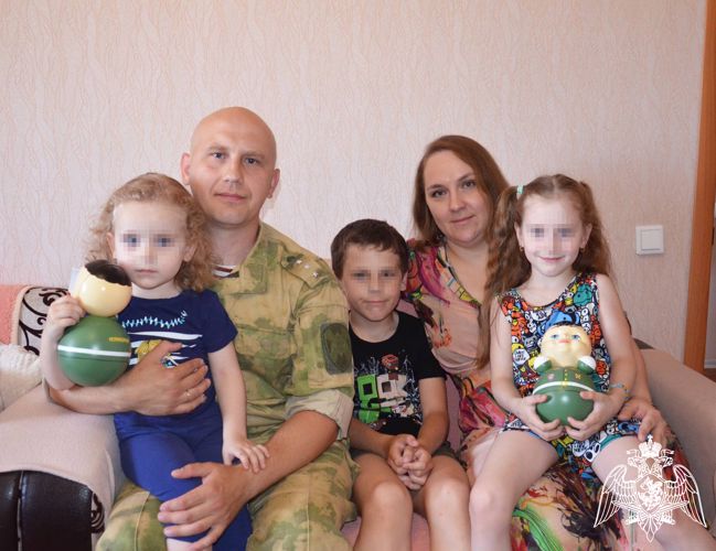Росгвардейцы Тамбовской области поздравляют с с всероссийским Днём семьи, любви и верности