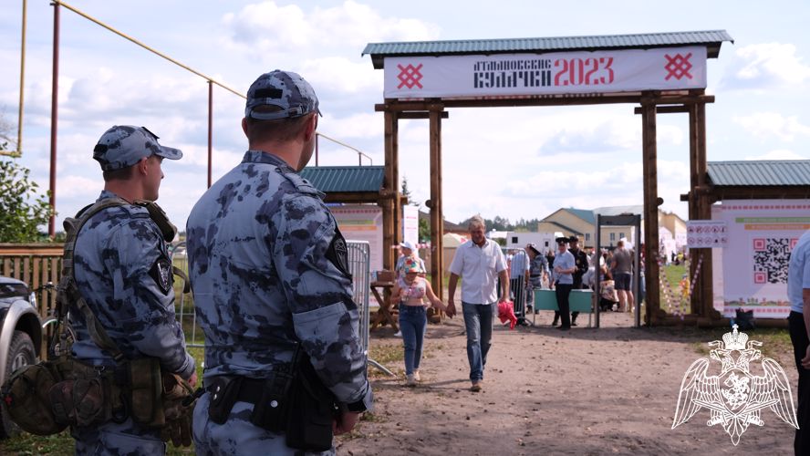 Росгвардейцы обеспечили правопорядок во время проведения ежегодного праздника «Атмановские кулачки» в Тамбовской области