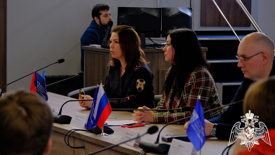 Росгвардейцы провели патриотическое мероприятие для студентов в рамках Всероссийского проекта в Тамбове
