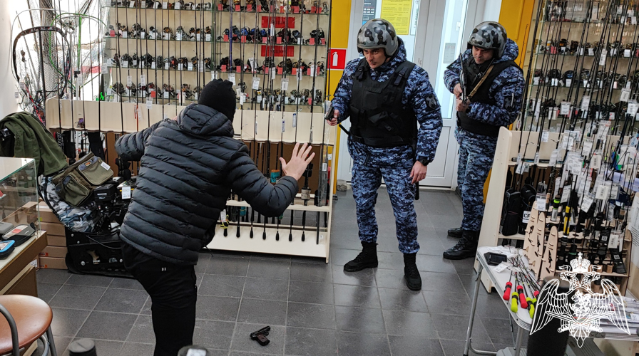 Росгвардейцы провели учебную тренировку на охраняемом объекте в Тамбове