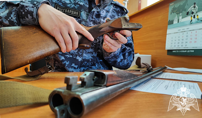Росгвардейцы за неделю проверили более 50 владельцев оружия в Тамбовской области