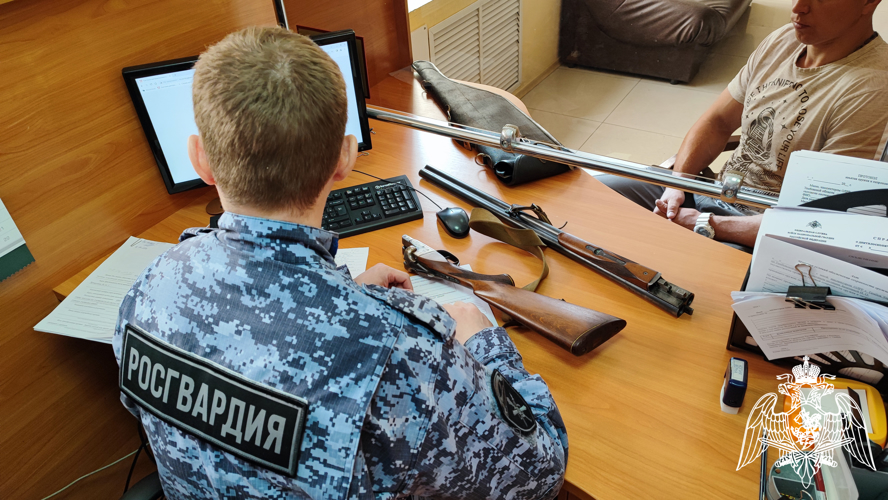 Росгвардейцы за неделю проверили более 45 владельцев оружия в Тамбовской области