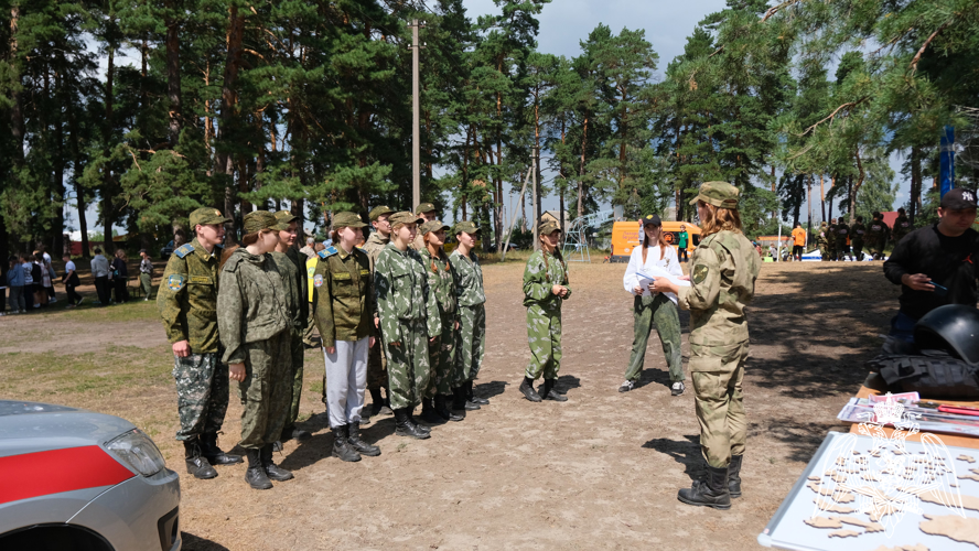 Росгвардейцы приняли участие в судействе военно-спортивной игры «Зарница» в Тамбовской области