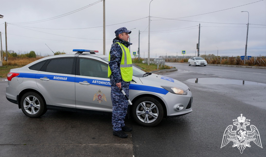 Автоинспекторы Росгвардии провели профилактическое мероприятие с водителями ведомства в Тамбове