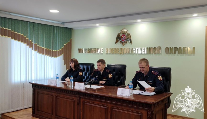 Сотрудники вневедомственной охраны регионального управления Росгвардии провели брифинг в Тамбове