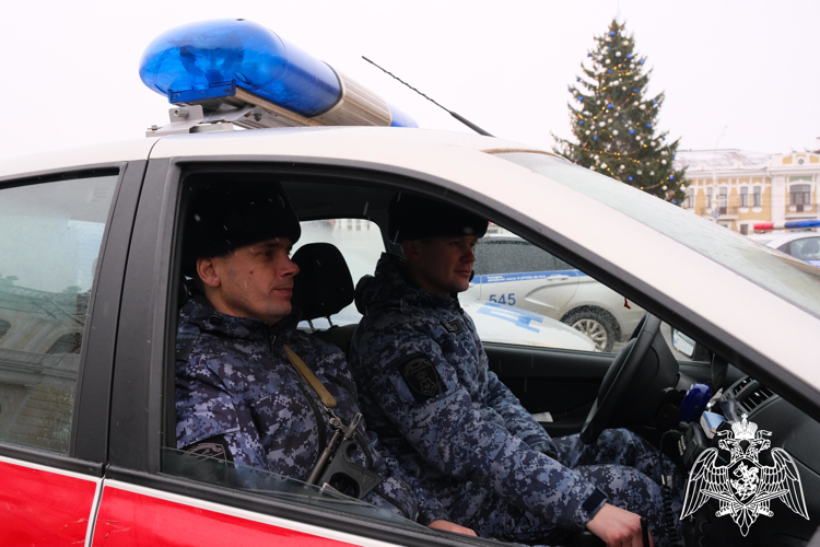 Росгвардейцы задержали мужчину по подозрению в краже товаров из супермаркета в Тамбове