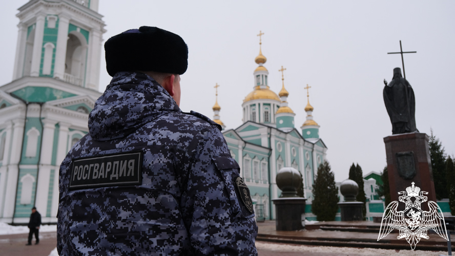 Росгвардейцы приняли участие в обеспечении безопасности граждан во время празднования Рождества Христова в Тамбовской области