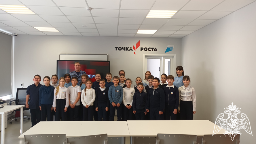 Приуроченные к Дню защитника Отечества мероприятия провели росгвардейцы в Тамбовской области