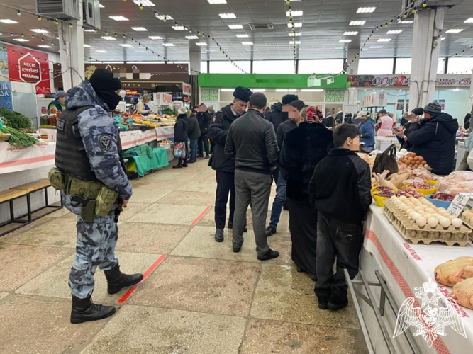 При силовой поддержке спецназа Росгвардии в Тамбове проведен рейд по выявлению нарушений миграционного законодательства