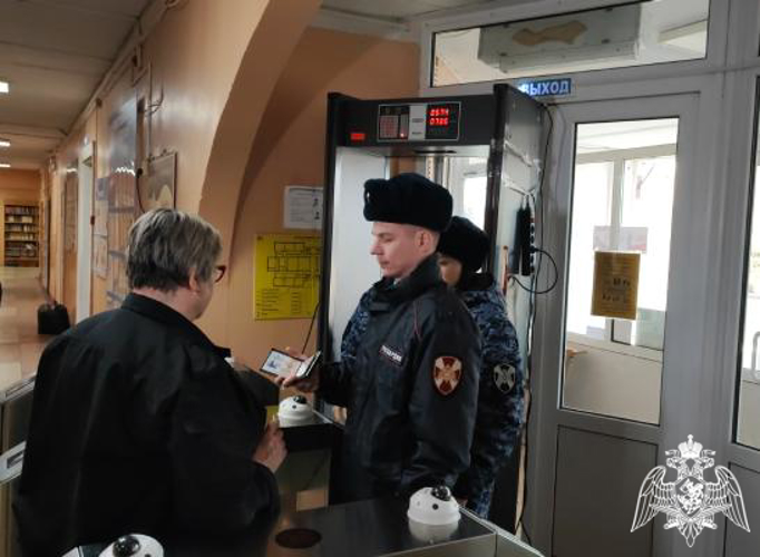 Росгвардейцы проверяют качество оказания охранных услуг частными охранными организациями в Тамбовской области
