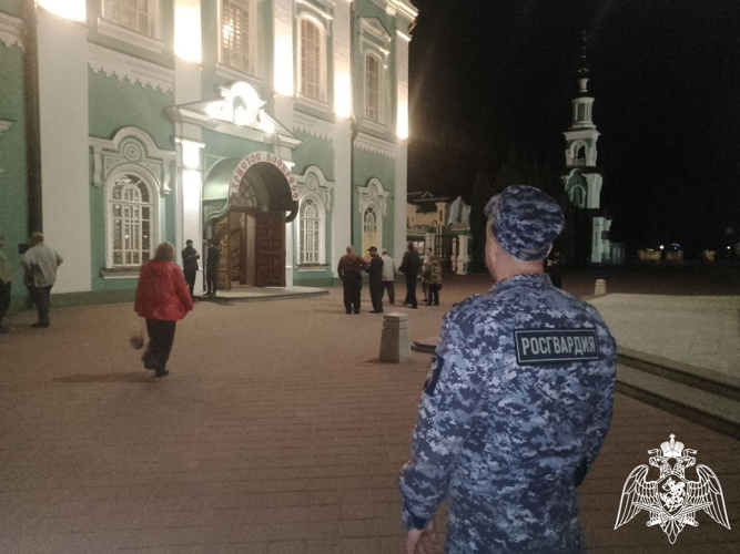 Тамбовские росгвардейцы приняли участие в обеспечении правопорядка в период празднования православной Пасхи