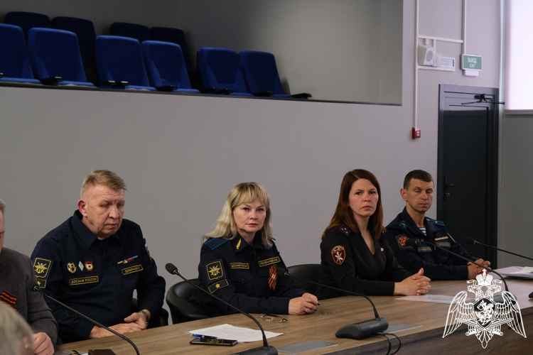 Офицер Росгвардии приняла участие в международном телемосте в Тамбове