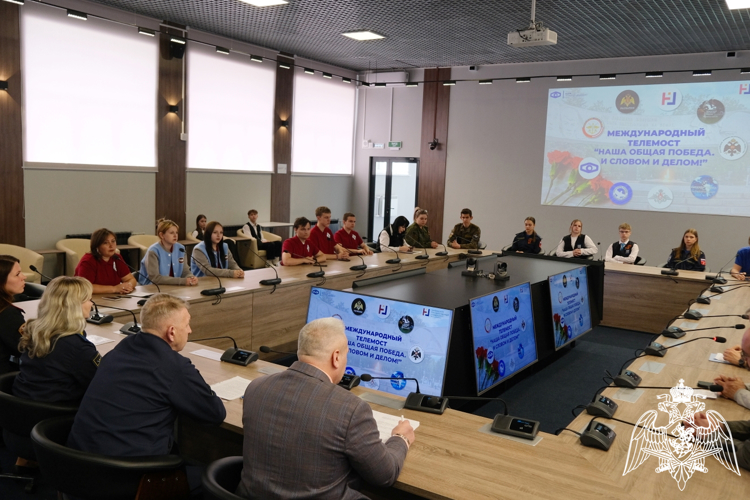 Офицер Росгвардии приняла участие в международном телемосте в Тамбове