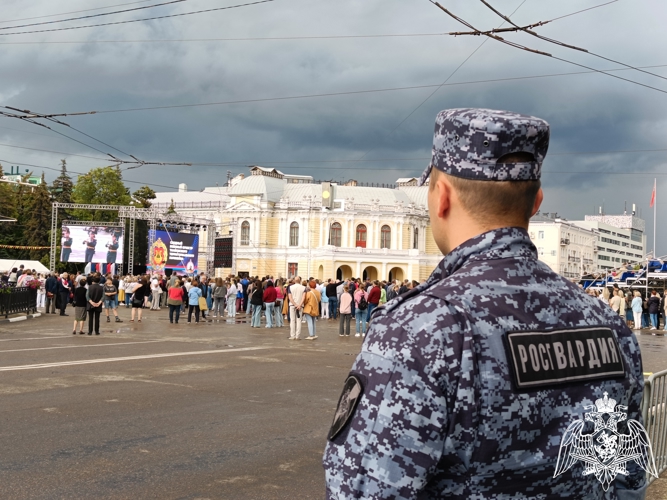 Росгвардейцы обеспечили охрану правопорядка во время проведения XIII Международного фестиваля духовых оркестров в Тамбове