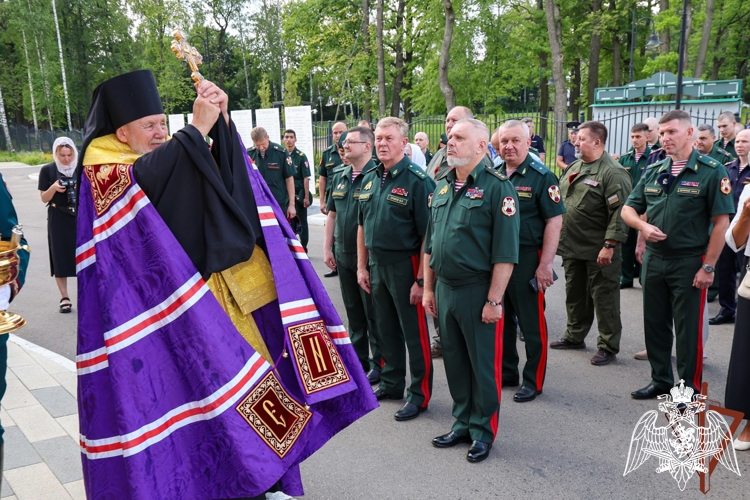 В День крещения Руси в главный храм Росгвардии доставили иконы небесных покровителей отрядов спецназа ведомства