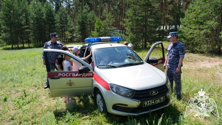 Росгвардейцы провели спортивно-патриотическое мероприятие для детей в Тамбовской области 