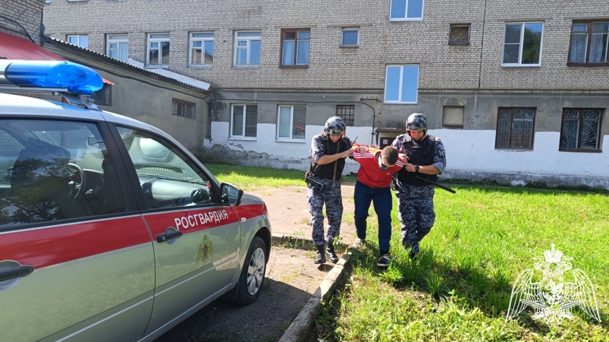 Росгвардейцы приняли участие во всероссийских учениях по отработке действий при ЧС на объектах образования в Тамбовской области
