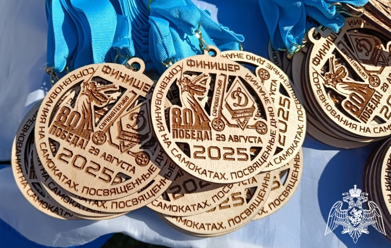 Дети росгвардейцев стали участниками детского праздника и соревнований на самокатах в Тамбове