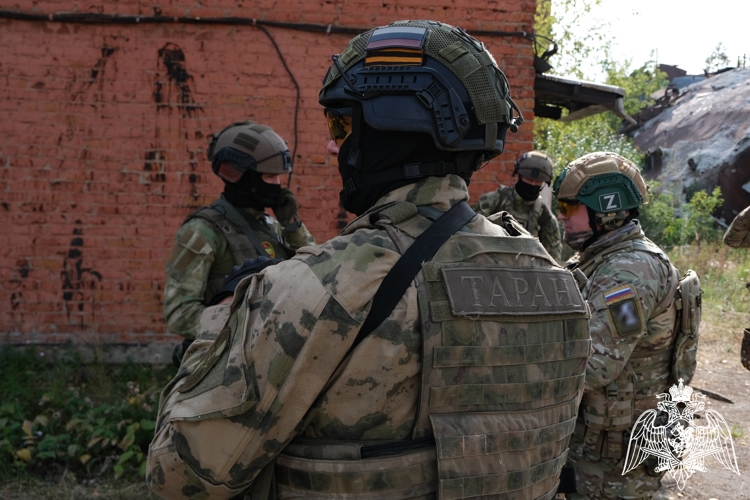 При силовой поддержке спецназа Росгвардии в Тамбове задержан подозреваемый в покушении на сбыт крупной партии наркотиков