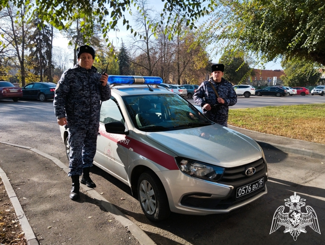 Росгвардейцы вернули родителям потерявшегося подростка в Тамбове