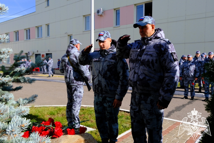 Сотрудники ОМОН «Вал» Управления Росгвардии по Тамбовской области отмечают профессиональный праздник