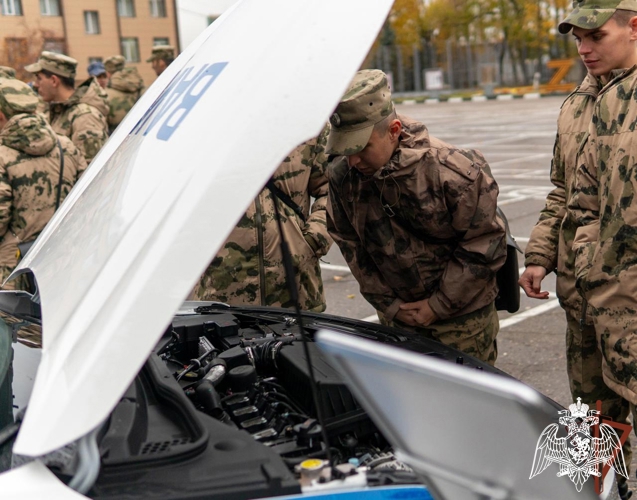 Учебно-методический сбор с офицерами-выпускниками военных вузов 2025 года завершился в Центральном округе Росгвардии