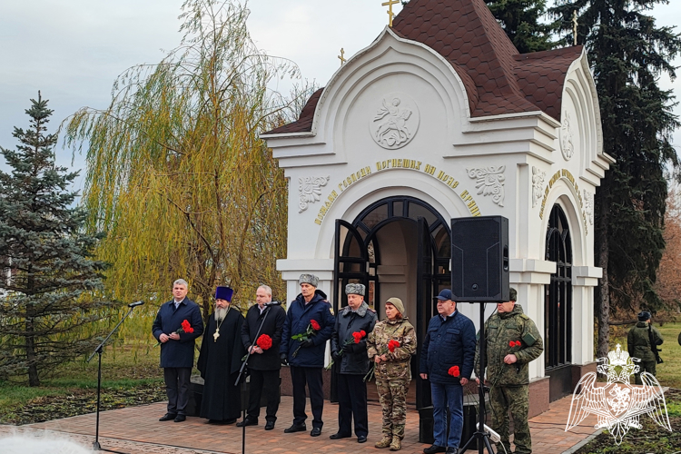 Росгвардецы приняли участие в митинге в память погибших на Северном Кавказе тамбовских воинов