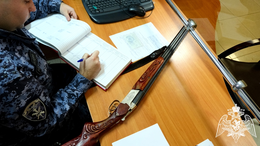 Сотрудники Росгвардии проверили за неделю более 60 владельцев оружия в Тамбовской области