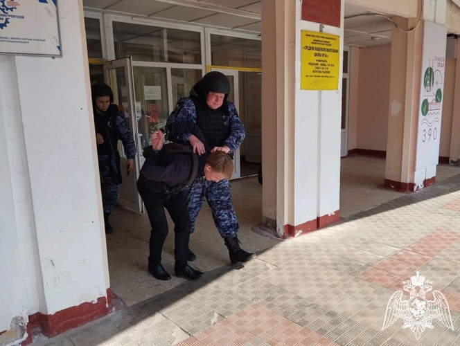 Росгвардейцы приняли участие во Всероссийских антитеррористических учениях на объектах образования в Тамбовской области