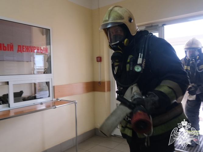 Противопожарная тренировка состоялась в тамбовском управлении Росгвардии 