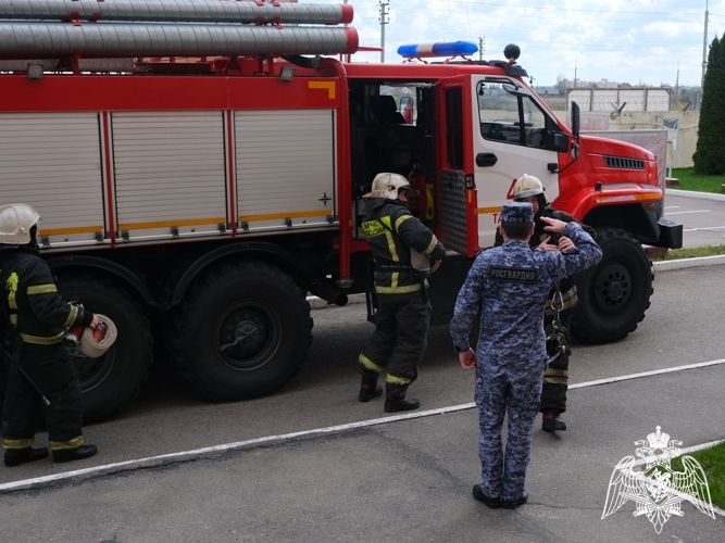 Противопожарная тренировка состоялась в тамбовском управлении Росгвардии 
