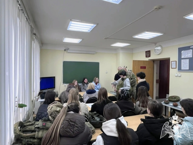 Росгвардейцы провели День открытых дверей для тамбовских студентов в рамках ведомственной акции