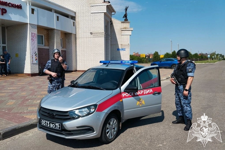 Росгвардейцы проверяют детские лагеря в Тамбовской области