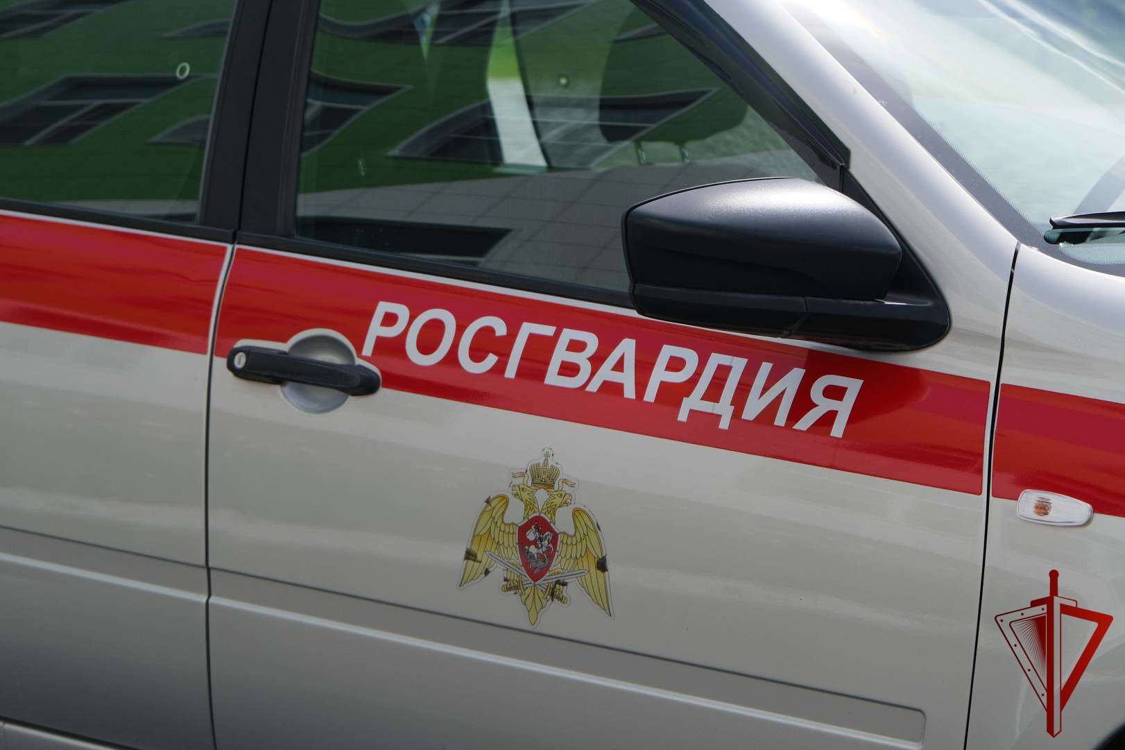 Экипаж Росгвардии  задержал подозреваемого в краже товаров из магазина в Мичуринске