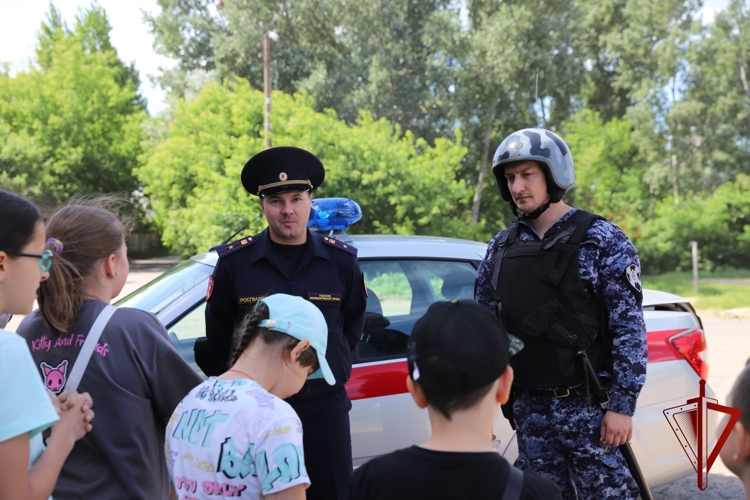 Росгвардейцы приняли участие в профилактической межведомственной антинаркотической акции в Моршанске