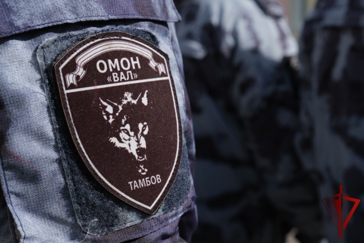 При содействии ОМОН Росгвардии в Тамбове проведен рейд по соблюдению миграционного законодательства