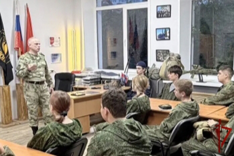 Представитель Военной академии Росгвардии провел профориентационные встречи с тамбовскими школьниками