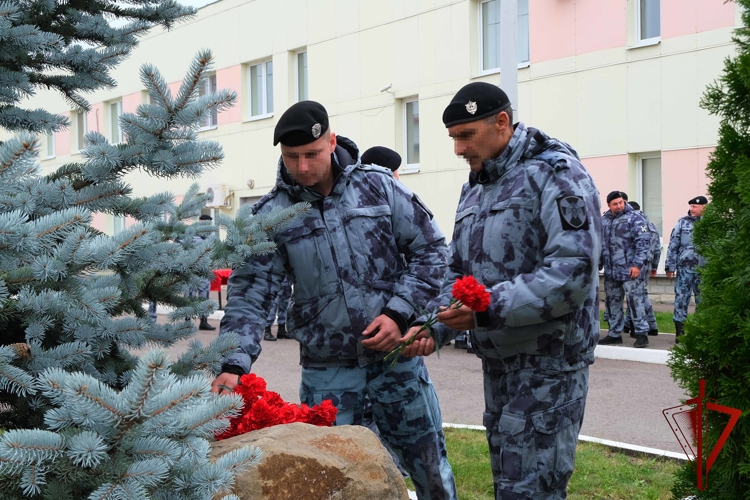 Сотрудников тамбовского ОМОН поздравили с профессиональным праздником